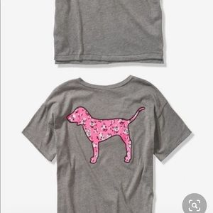 Vs pink shirt